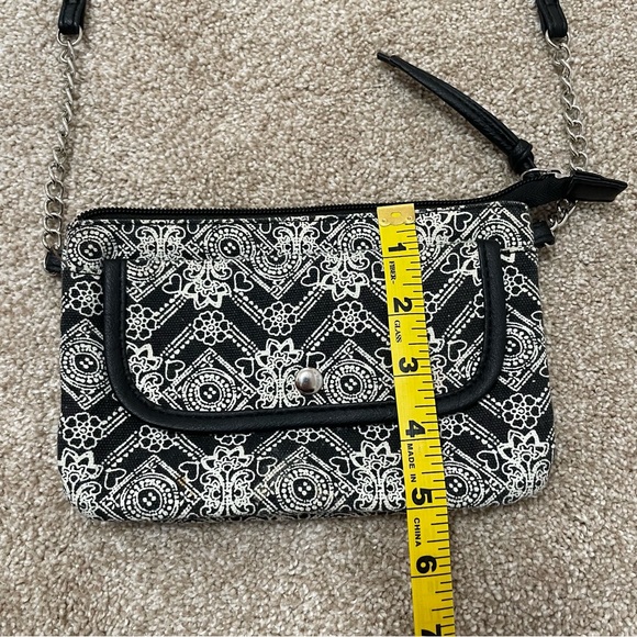 Steve Madden Black Paisley Crossbody Purse Bag Mini Small White Hearts Chain - Picture 9 of 10